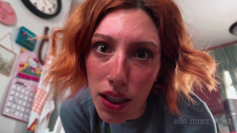 Elle Marz Sis makes you sniff EVERYTHING 2