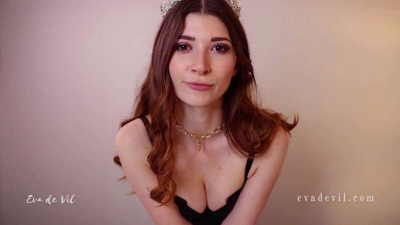 Eva De Vil - Happy Blue Year B (Re-Release) 2