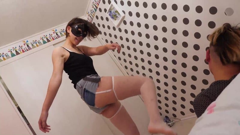 Faceslap Japan Super Hard - Crazy Foot Domination Of Female Assistant 5