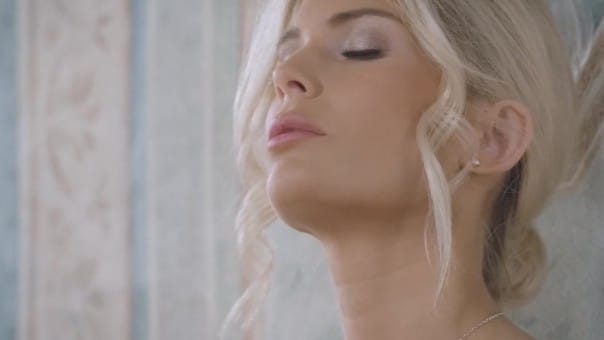 FrolicMe 25/11/11 Candee Licious Flower Bud FullHD 28