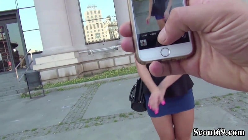 German-Scout - LILLIVANILLI MIT MEGA TITTEN BEI CASTING OHNE GUMMI GEFICKT 22