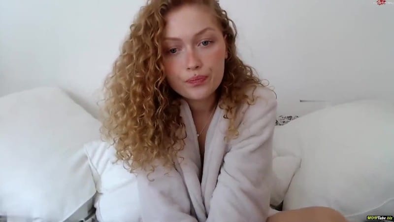 Goldloeckchen159 - Ich zeige dir meine enge Pussy und mein geiles Fickloch ganz nah 1