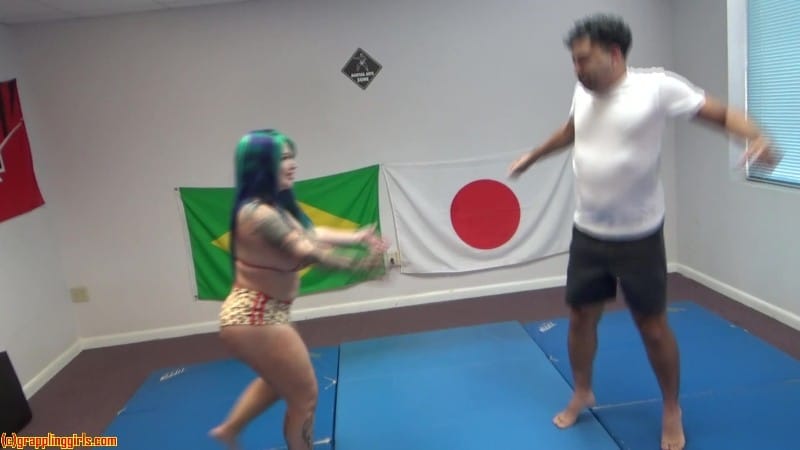 Grappling Girls In Action - Gg curvy 215 1