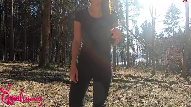 Gymbunny - Gymbunny im Woid vernascht - Fast vom Jaeger erwischt 2