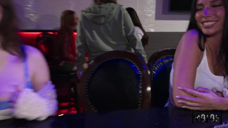 HesGotRizz 25/11/01 Imani Valor And Lilybet Sanders FullHD 1