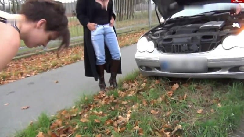 HornyRoxy - Motor kaltgepisst - Natursekt an der Bundesstraße 3