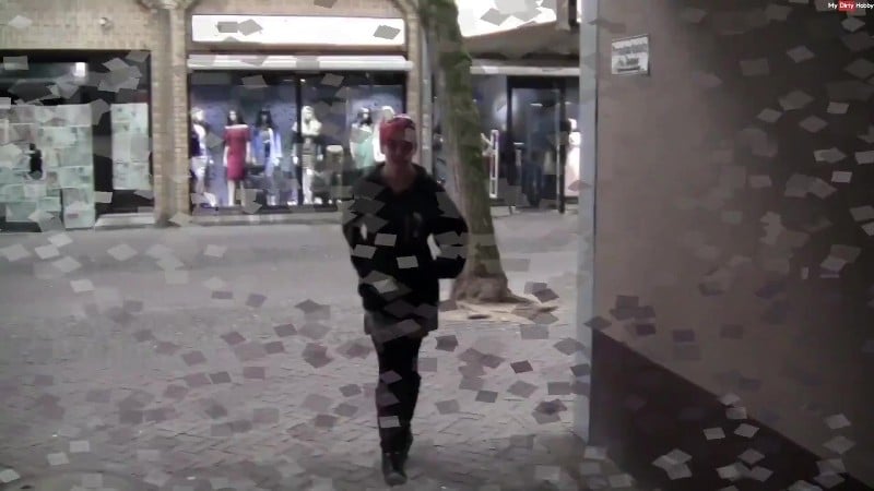 HornyRoxy - PipiLotta CityPiss 23