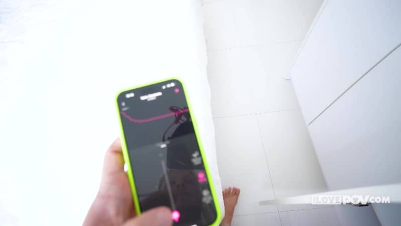 ILovePOV 24 02 05 Luxury Mur Your Neglected Roommate 4k 3