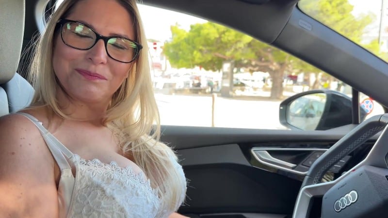 JacquieEtMichelTV 25/11/03 Cheyenne 44 Years Old Private Tutor In Switzerland FullHD MP4-P2P 8