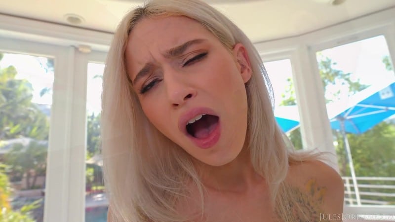 JulesJordan 25/10/16 Kiara Cole Petite Naughty Princess Worships Jules Jordans Cock FullHD MP4-P2P 1