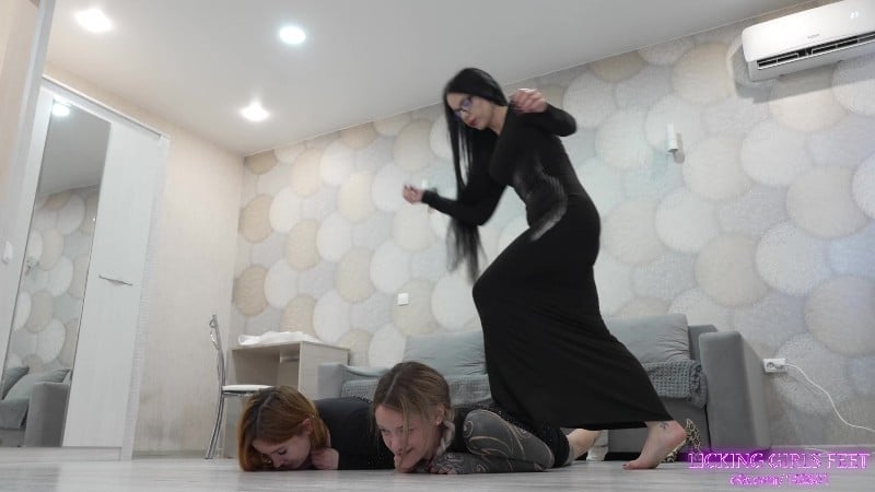 Kira I Ll Wipe My Dirty Feet On You Bitches 4K 4