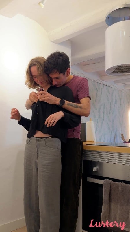 Lustery E1910 Fritz And Suzy Lunch Break XXX VERTICAL 1080p 1