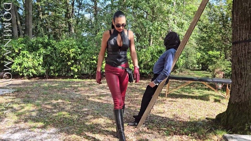 MADAME CATARINA - CRUELEST BEAUTY - The Housebreaker-istress - Chapter ONE 3