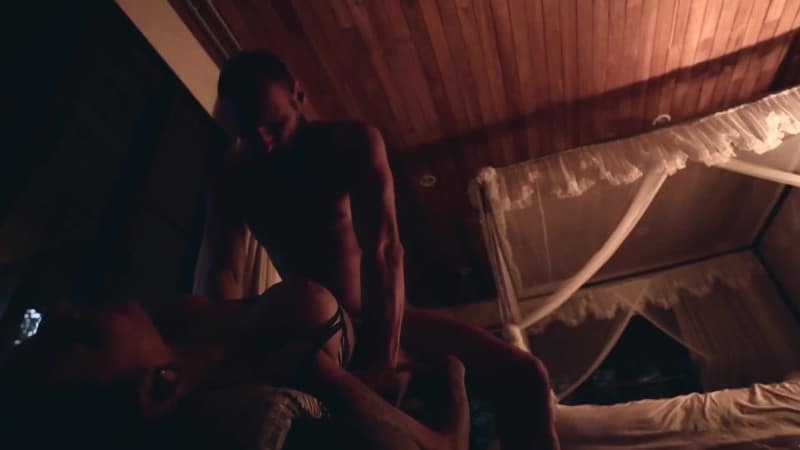 MaraWalks - Geheim-Sextape im Jungle Haus - Kopfüber lutschen, lecken ficken bis er spritzt 3