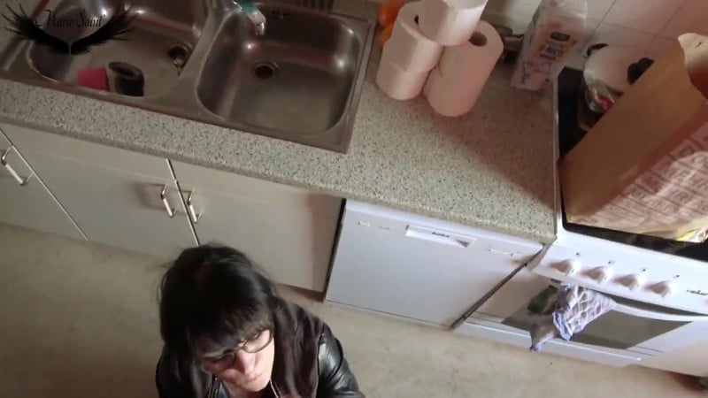 Marie-Saint - Quarantaene Renter Nutz meine Hilfe Schamlos aus 5