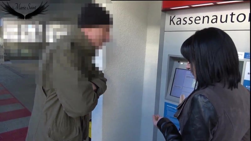 Marie-Saint - Voll ausgenutzt - Hart durchgefickt vom Riesenschwanz Public Wetlook 1
