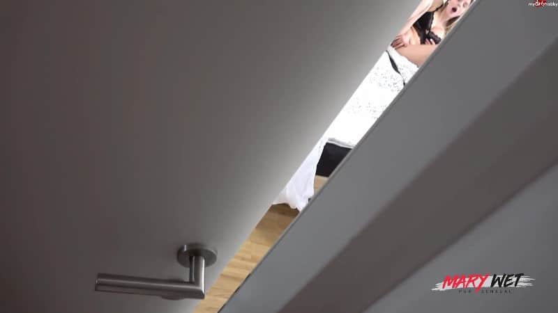 MaryWet - Stiefbruder fickt mich Heimlich waehrend Eltern einkaufen gehen 1