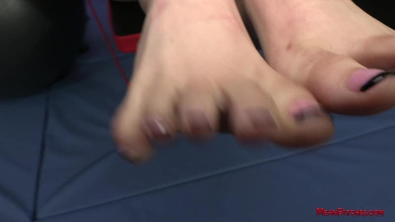 Mean World - Juliana Marie - In Your Face 4