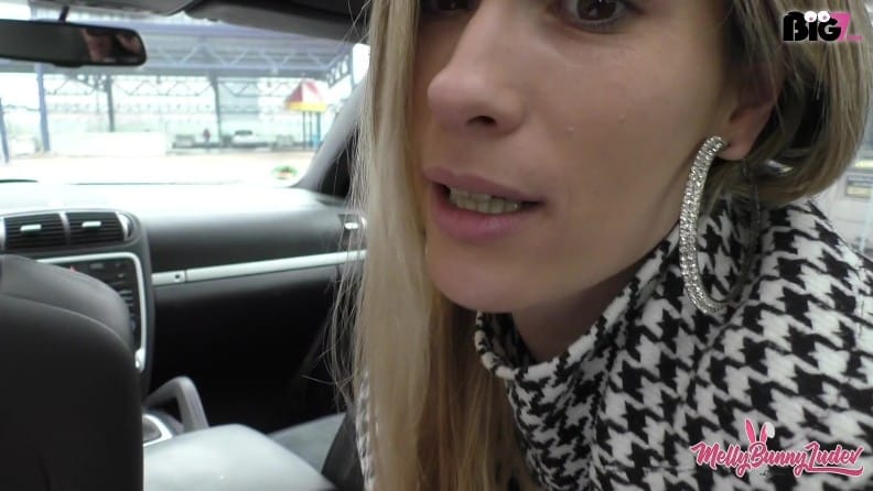 MellyBunnyLuder - Mein 1 Public Blowjob 5