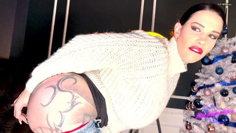 MissAlessaMilano - Analplug in Arsch - Mit Geilen High Heels Und Sexy Jeans 5