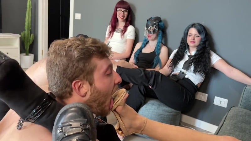 Miss Dz - Lick Until You Puke - 6 Girls 2 Slaves 2