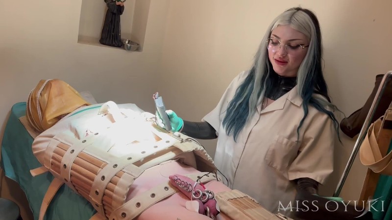Miss Oyuki - Castration 2