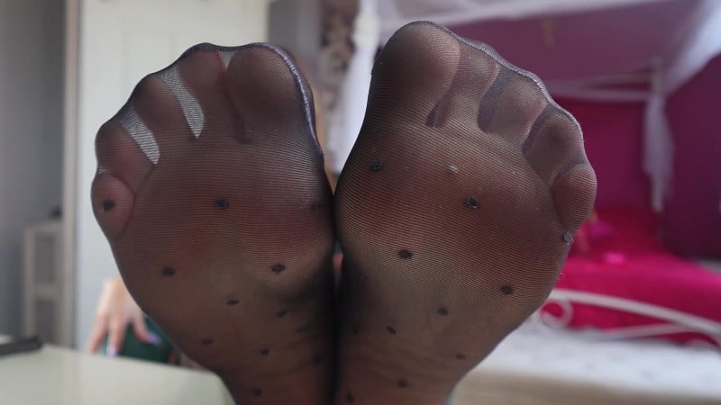 MissesDiscreets - Therapy Session Under My Desk Obedience 1