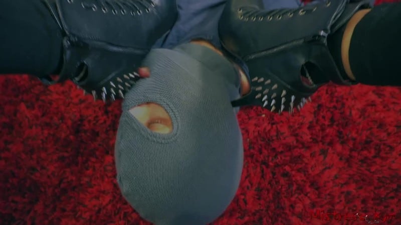 Mistress Kym Red Carpet 4