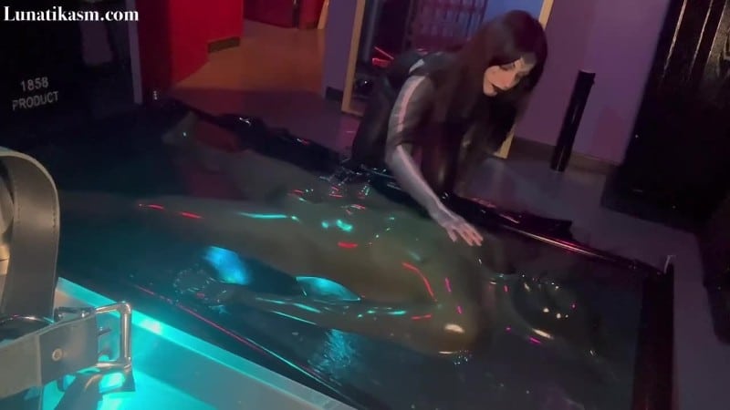 Mistress Lunatika - His First Vacbed Experience 1