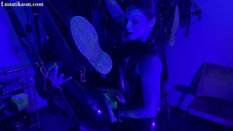 Mistress Lunatika - Neon Fist Fucking 2