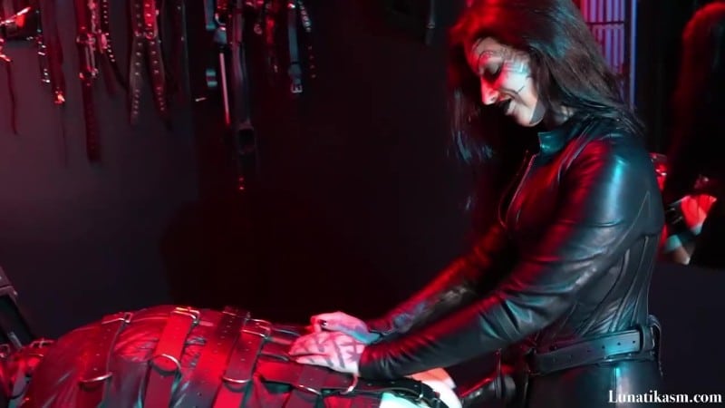 Mistress Lunatika - Sounds Of Leather Pegging 3