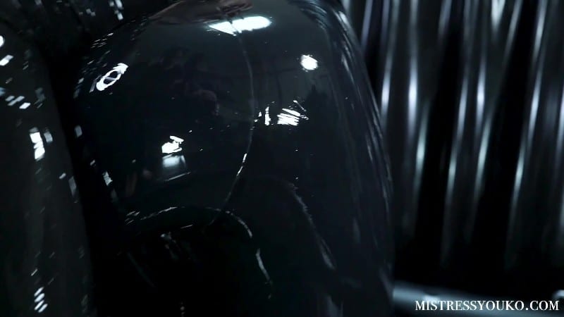 Mistress Youko - Shiny Black Latex Heaven 4