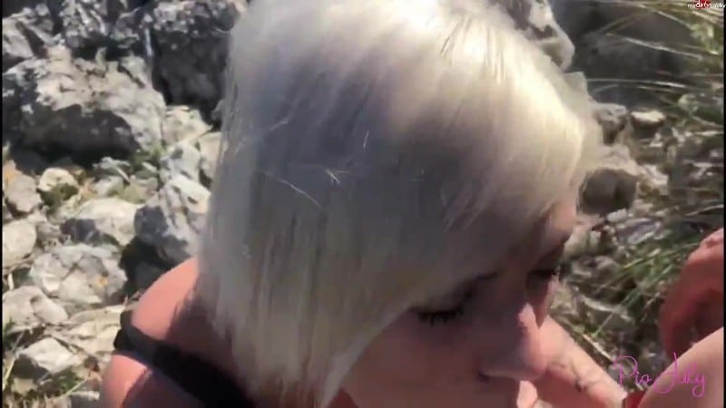 Pia July - Der erste Fick vor der Kamera - Mallorcaclip 2