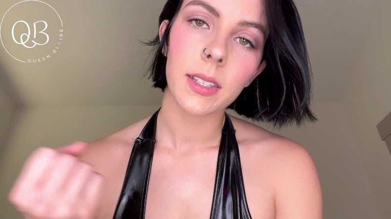 QueenBlaire - Don't Look Away 23