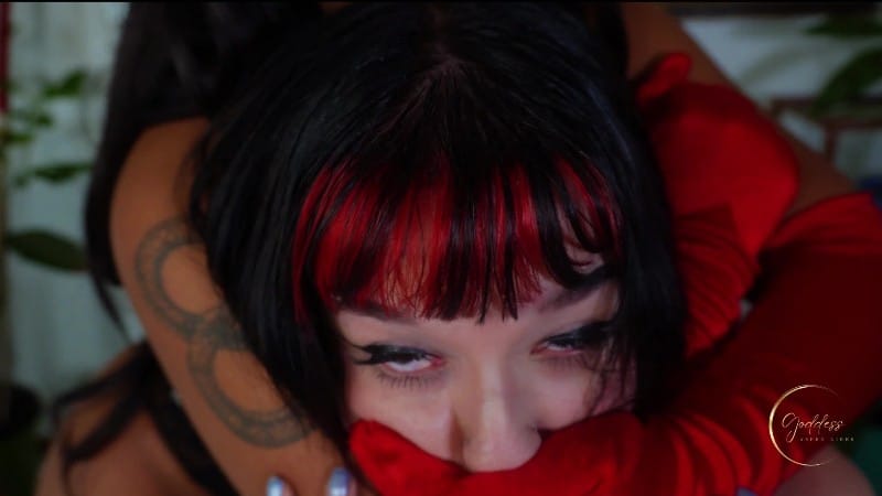 Queen Black Mamba Ebony Femdom Goddess Punishes Her Femsub Ditria Rose For Having Sex Without Permission Cuntbusting Headlock Ass Worship 3