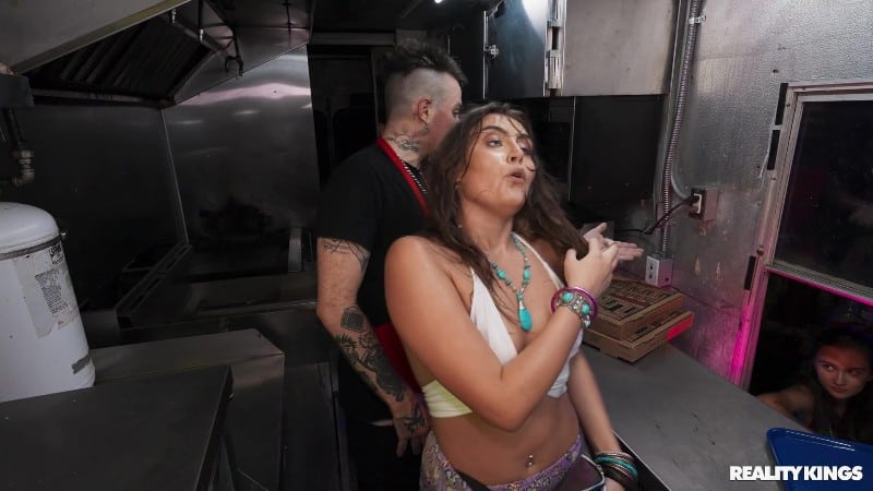 [RKPrime | RealityKings] 25/11/14 Selina Bentz Festival Slut Gets Freaky FullHD 3