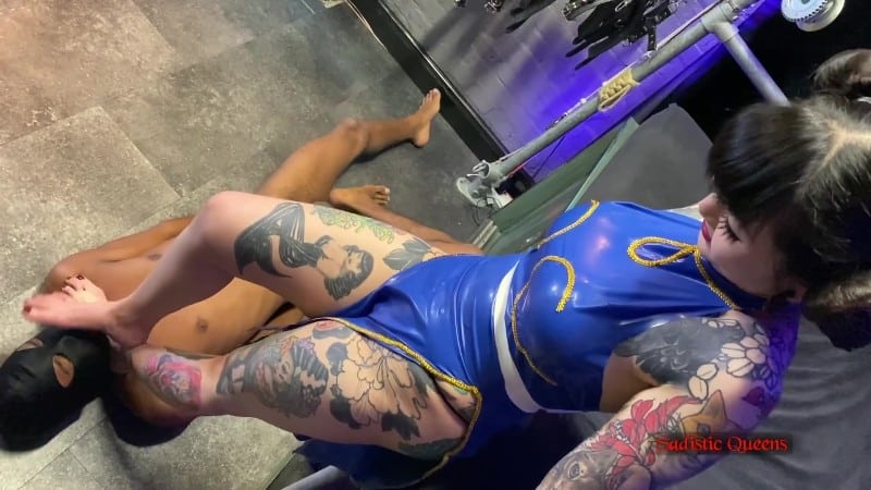 Sadistic Queens - Squishysax - Choked Out By Chun - Li - Mistress Patricia 5