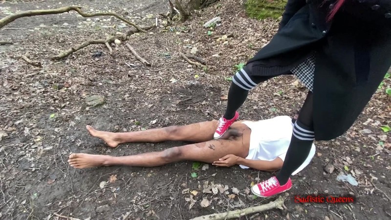 Sadistic Queens - Squishysax - Miss Tiffany Naylor - Converse Ball Flattening 12