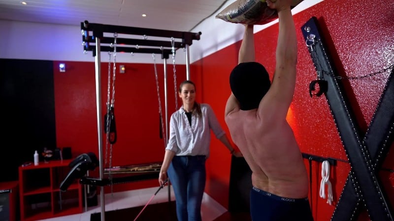 Sado-Ladies - Lady Iveta - Sandbag Training 4