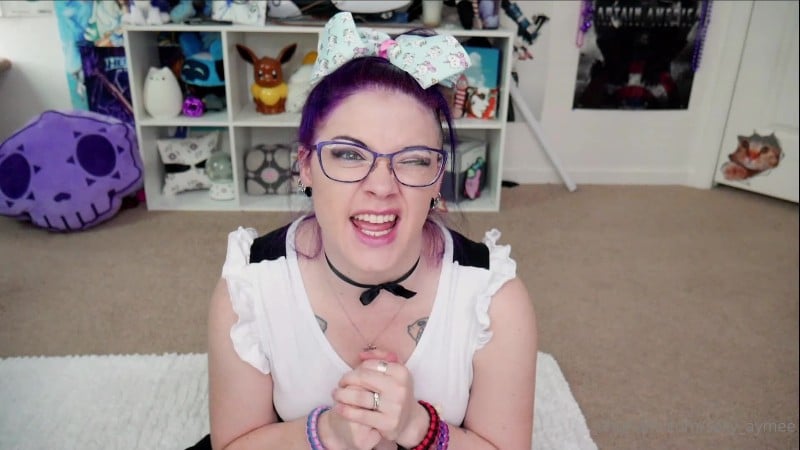 Sexy Aymee - virgin step-sister 2