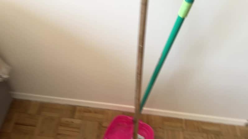 Spacenintendaa Frozen Times Plumber Stops & Strips Frozen Doll w Wet Shirt 2