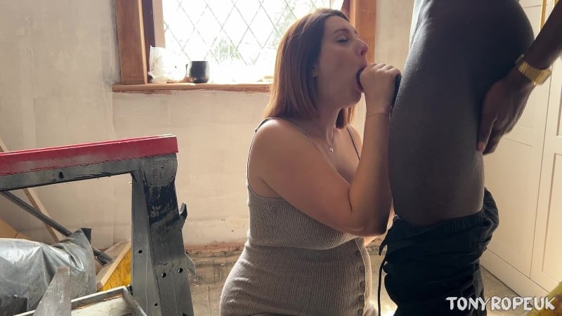 TonyRopeUK BBC Handy Man 5 Erin Moore 15