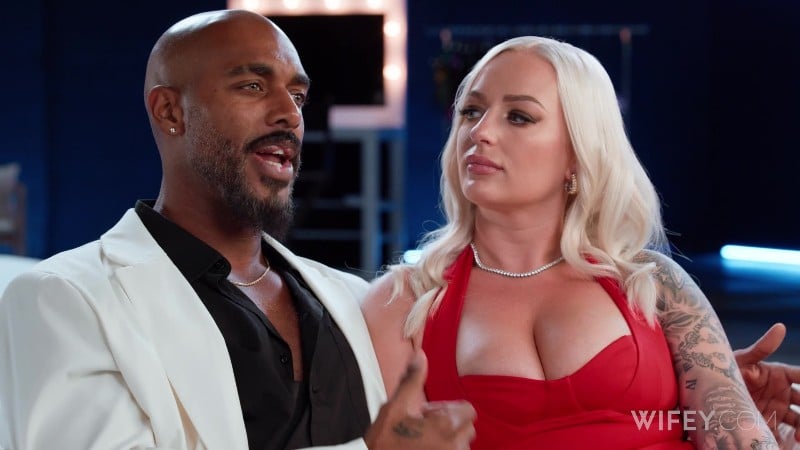 Wifey 25/11/01 Elana Bunnz And DickDealer Don Gorgeous Hotwife Takes A Thick BBC FullHD MP4-P2P 2