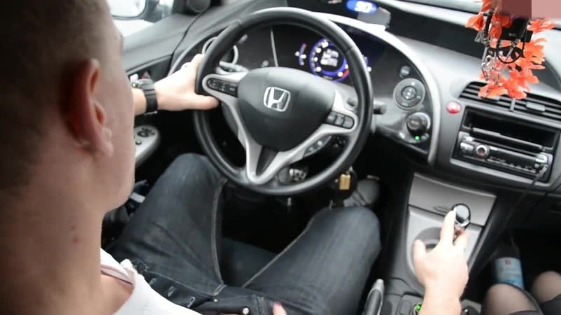 Young-Devotion - Blowjob bei 130KMh 3