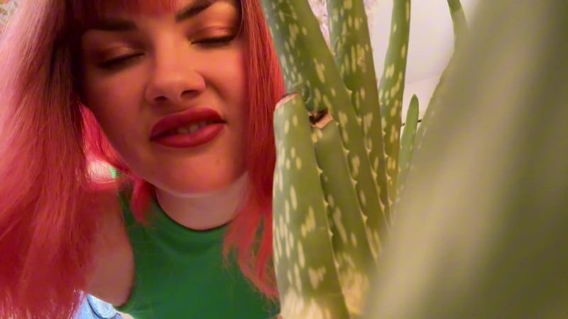 Yourhikerbabe - Vore Babysitter Eats EVERYONE 4