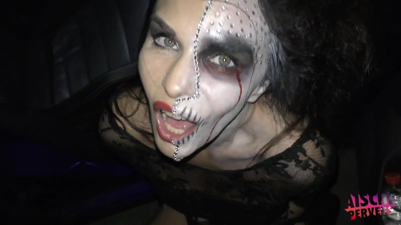 aischer-pervers - In der Halloween Nacht am Parkplatz gefickt 5