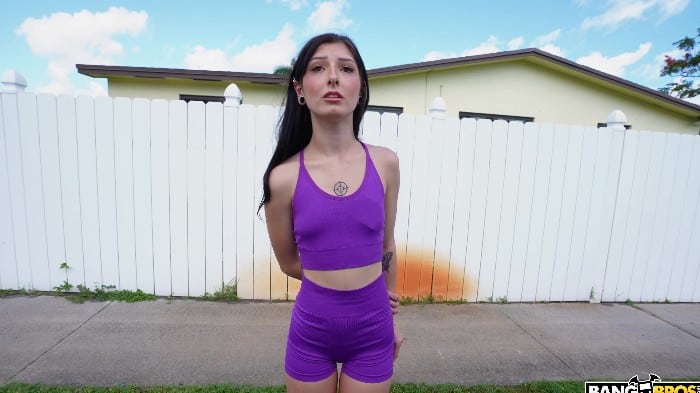 [BangBros] Making His Girlfriend Mad - Kiki Mink - 2025-11-12 - 2160p 1