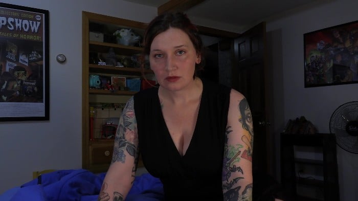 Bettie Bondage - Mom's Truth About The Trip - 2160p 24fps 2