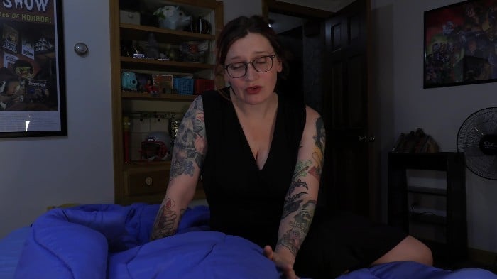 Bettie Bondage - Mom's Truth About The Trip - 2160p 24fps 1