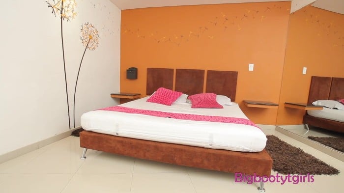 [BigBootyTGirls] Kimberly Ebano- Big Booty Kimberly 2025 [1080p] 5